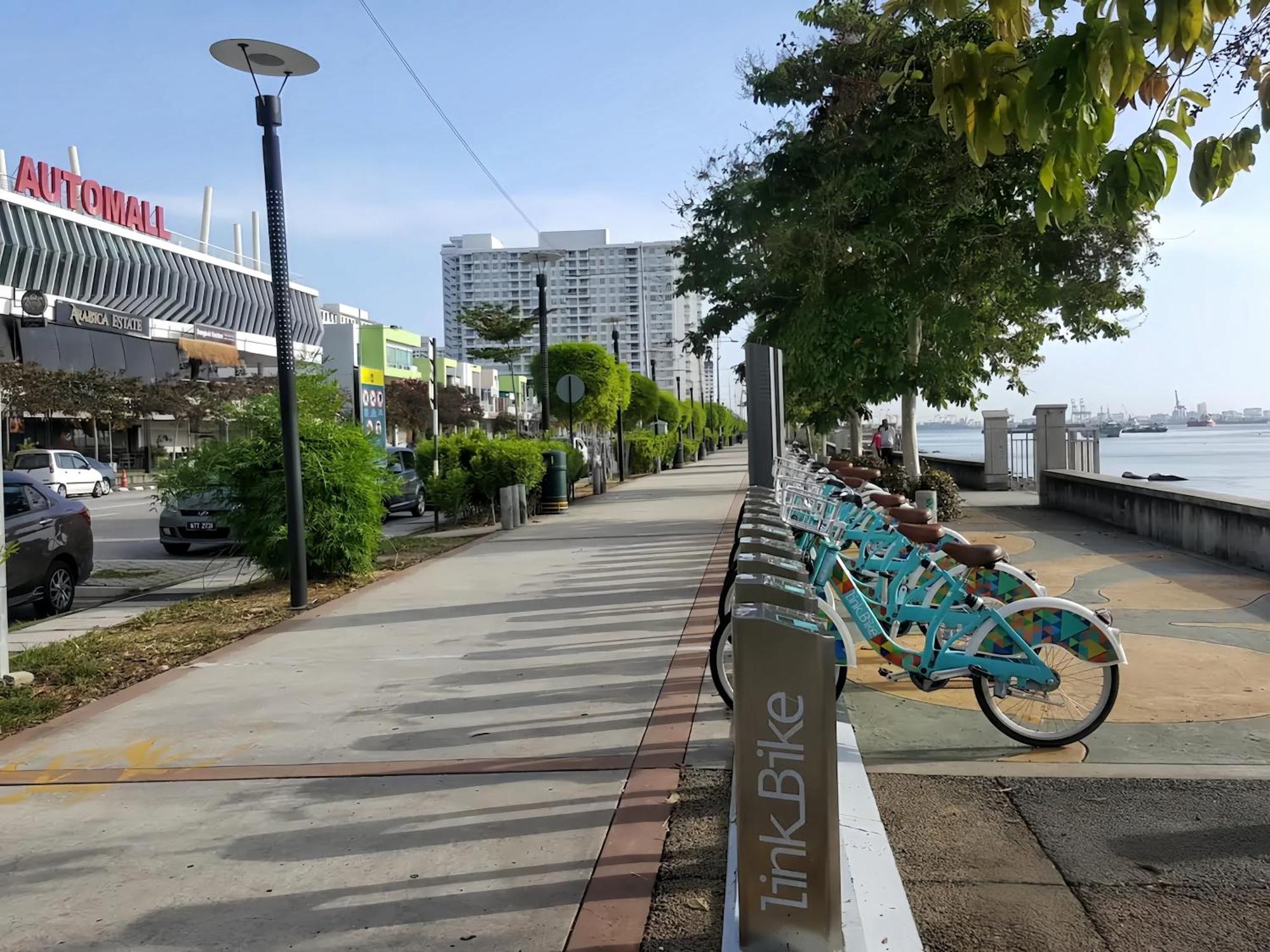 Maritime Seaview Suites Penang George Town  Kültér fotó