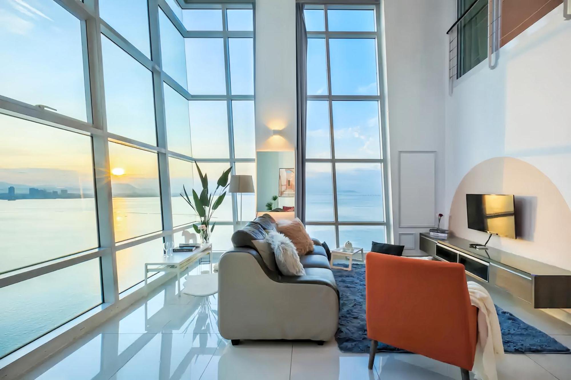 Maritime Seaview Suites Penang George Town  Kültér fotó