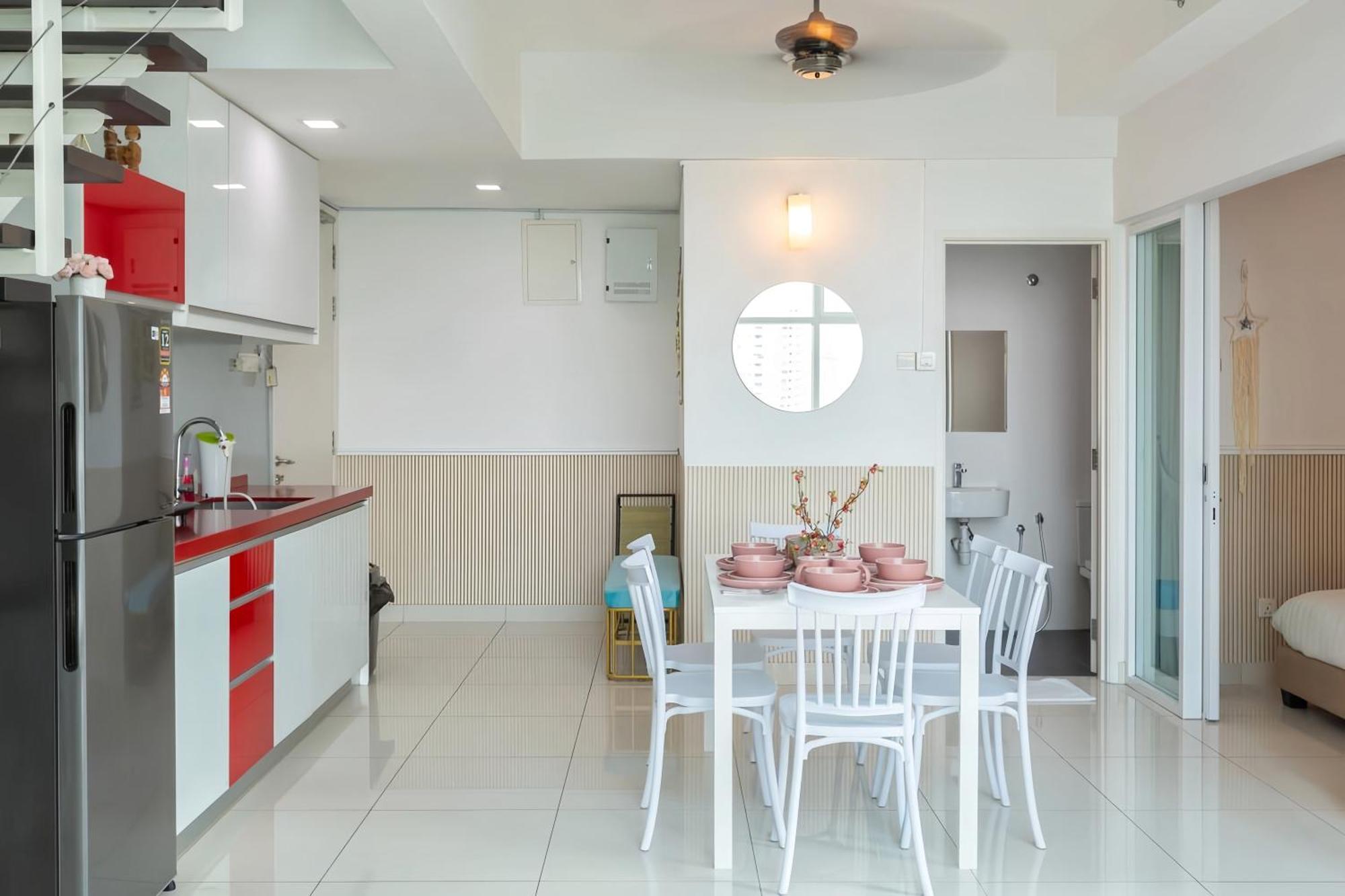 Maritime Seaview Suites Penang George Town  Kültér fotó