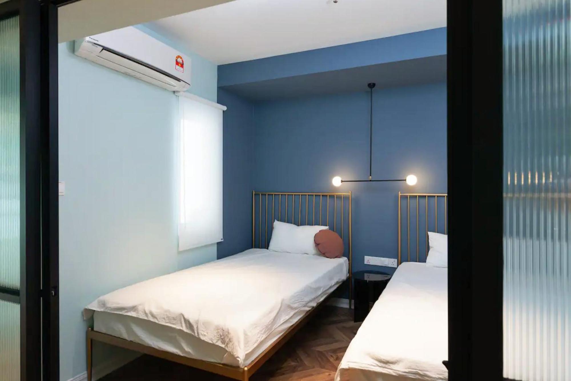 Maritime Seaview Suites Penang George Town  Kültér fotó